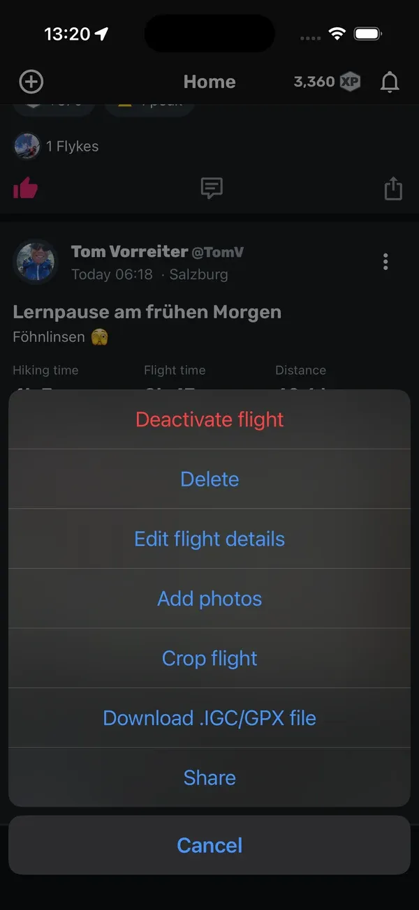 Flug-Menü mit Edit flight details, Add photos, Crop flight, Download und Share